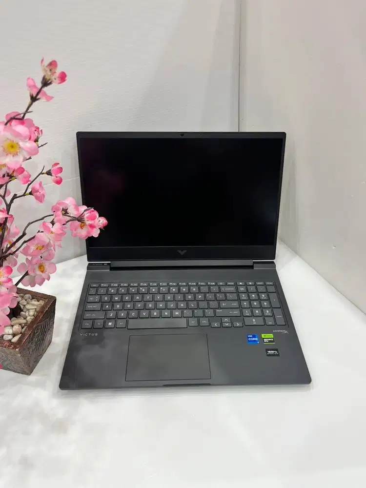 Laptop Gaming HP Victus R1218TX Core i7 14650HX 16GB SSD 1TB RTX4070