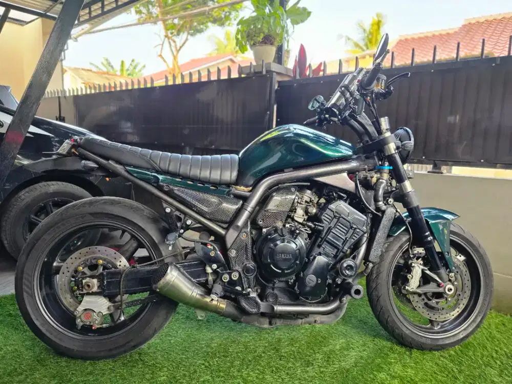 Yamaha FZ1000 Naked 2007 Bukan Ducati