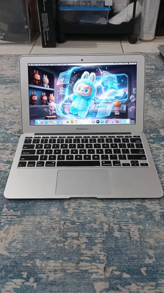 MacBook Air 11 2015 — I5 / 4GB / 128GB