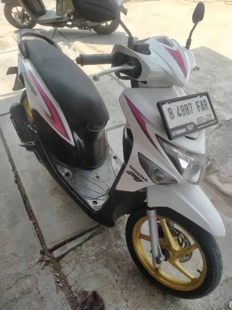 Beat 2015 injeksi kondisi Mulus ex cewek