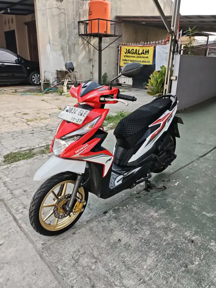 HONDA BEAT 2017 MERAH