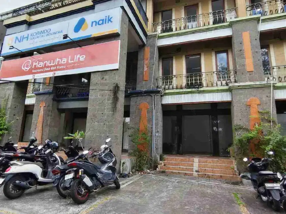 Ruko 3 lantai lokasi premium Cok Agung Tresna Renon Denpasar Bali