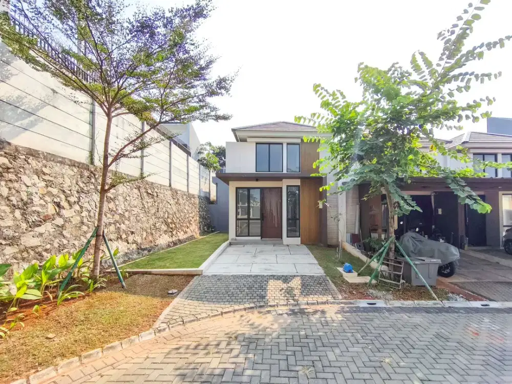 Rumah 2 Lantai SHM 13 Menit ke AEON Mall BSD City Siap Huni J-53045