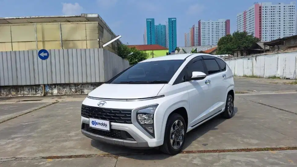 Pajak Panjang - Hyundai Stargazer 1.5 Prime Bensin-AT 2025
