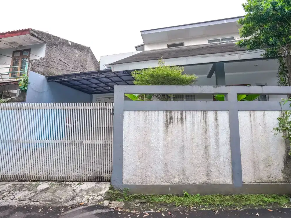 Rumah Luas SHM 10 Menit ke Gerbang Tol Fatmawati 2 Siap Huni J-51323