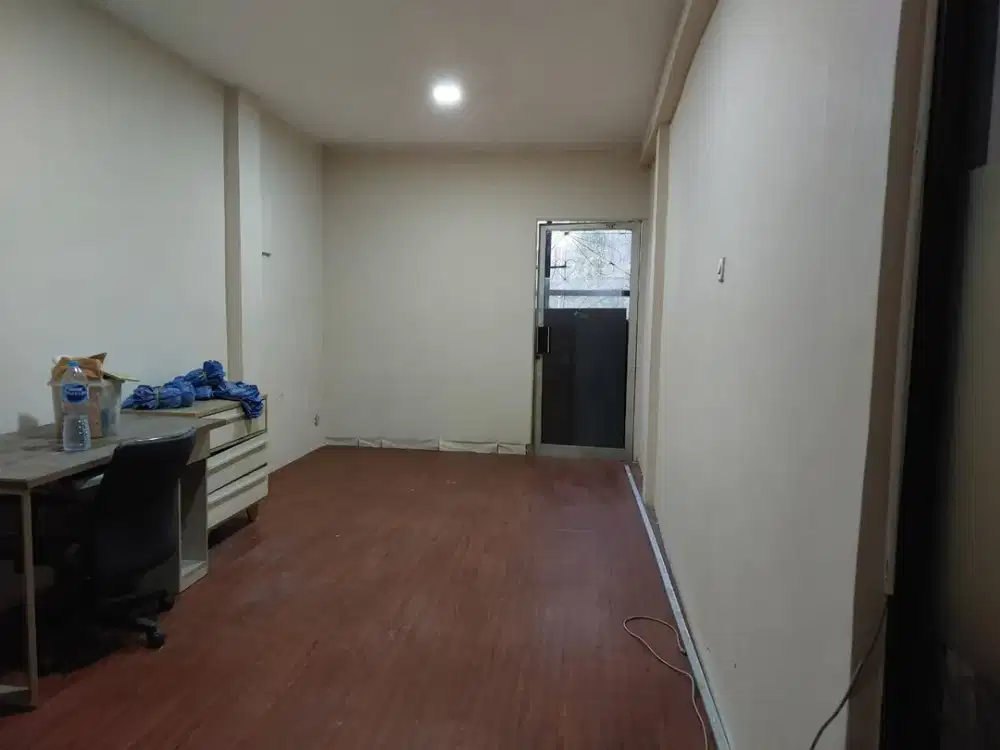 Dijual Ruko 3,5 Lantai di Pertokoan Pulomas, Jakarta Timur