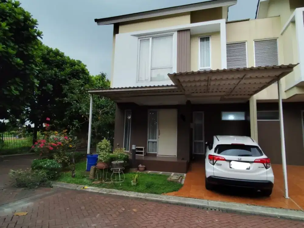 Dijual Cepat Rumah Posisi Hoek 2 Lantai Malibu Village