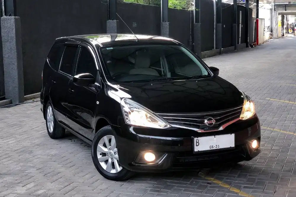 [ KM23RB! ] NISSAN GRAND LIVINA 1.5 M/T 2016 (BLACK)