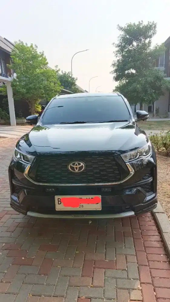 innova zenix V modelista hybrid 2023