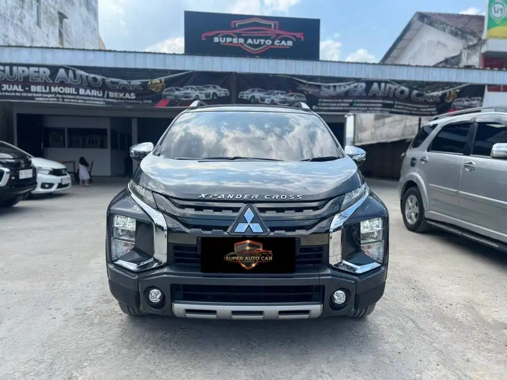 XPander CROSS 1.5 L AT Prem 2021