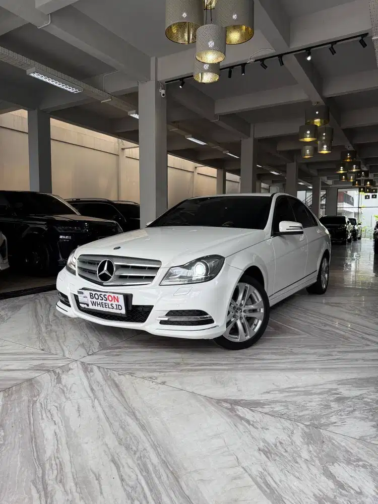 CASH 2014 Mercedes Benz C200 AVG Facelift
