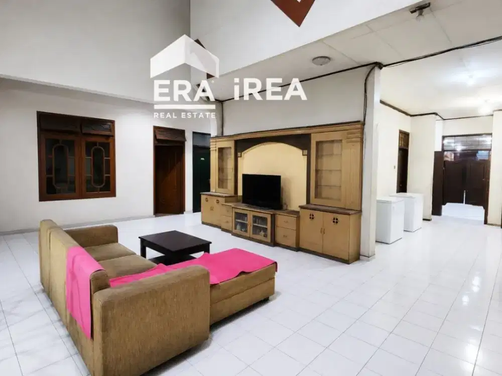 RUANG USAHA + RUMAH TINGGAL DIJUAL DI SOLO DEKAT PURA MANGKUNEGARAN