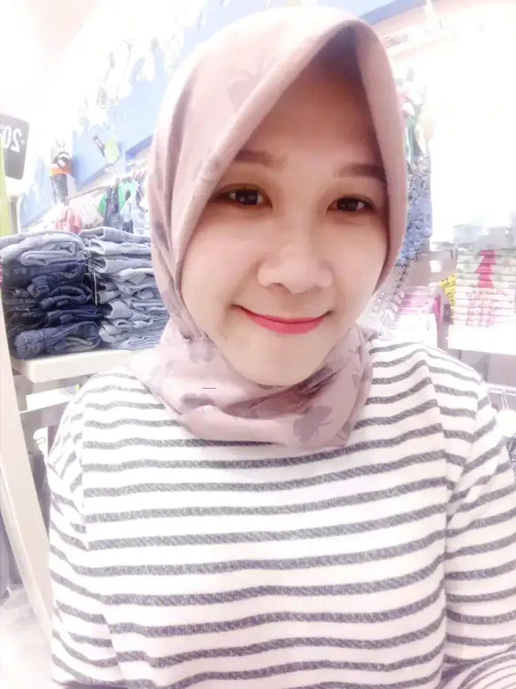 Lagi cari kerjaan Admin, packing, spg