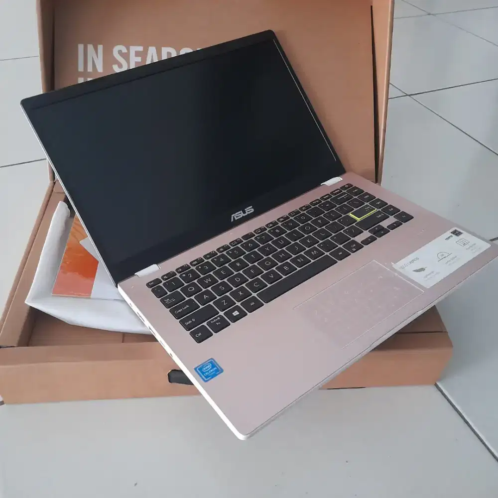 ASUS E410M Celeron N4020
