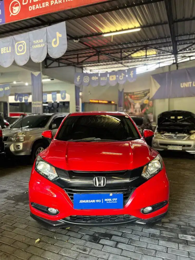 HONDA 2017 HRV E 1.5 AT MERAH 
JL.RAYA JEMURSARI MOBIL 1717