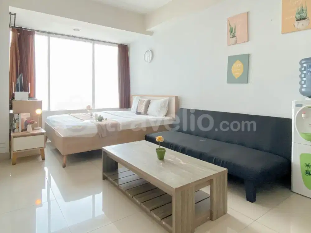 Sewa Apartemen Cozy and Best Deal Studio at Grand Kamala Lagoon