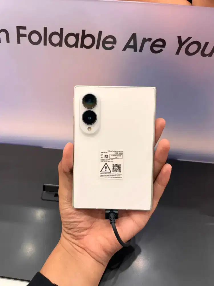 Po Samsung z fold 8, bunga 0% buruan ceklimit mu