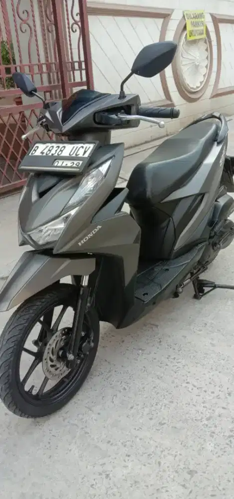 Honda beat deluxe CBS ISS tahun 2023/2024.