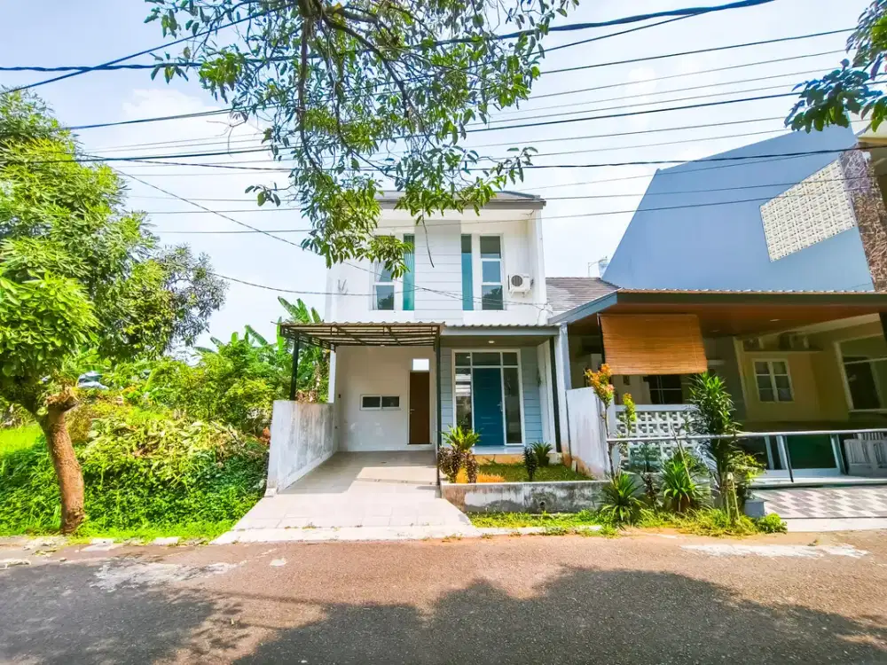 Rumah 2 Lantai Terawat 13 Menit ke Terminal Depok Dibantu KPR J-7338