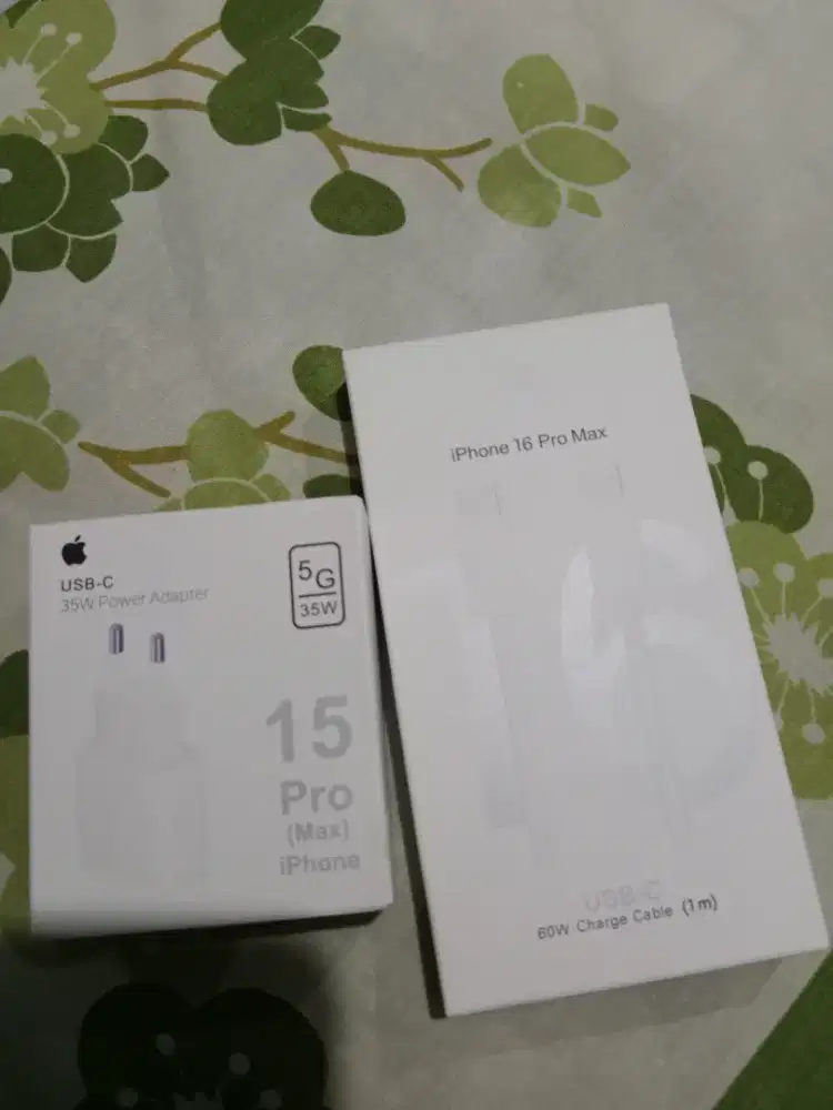 Charge cable+ adaptor IPHONE