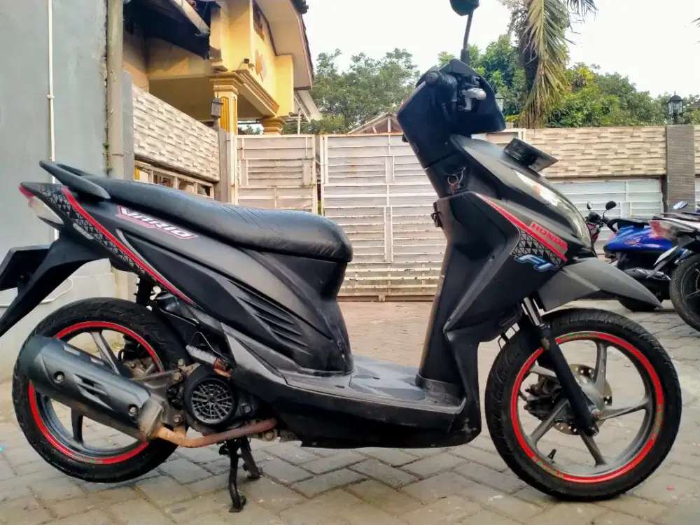 Honda Vario LED stater alus lengkap sehat keterangan detail dibawah