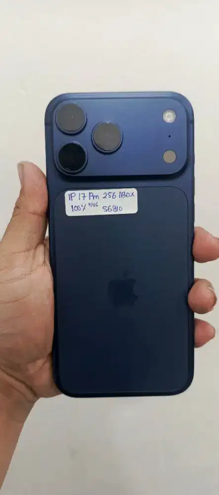 iPhone 17 promax 256 deep blue obox