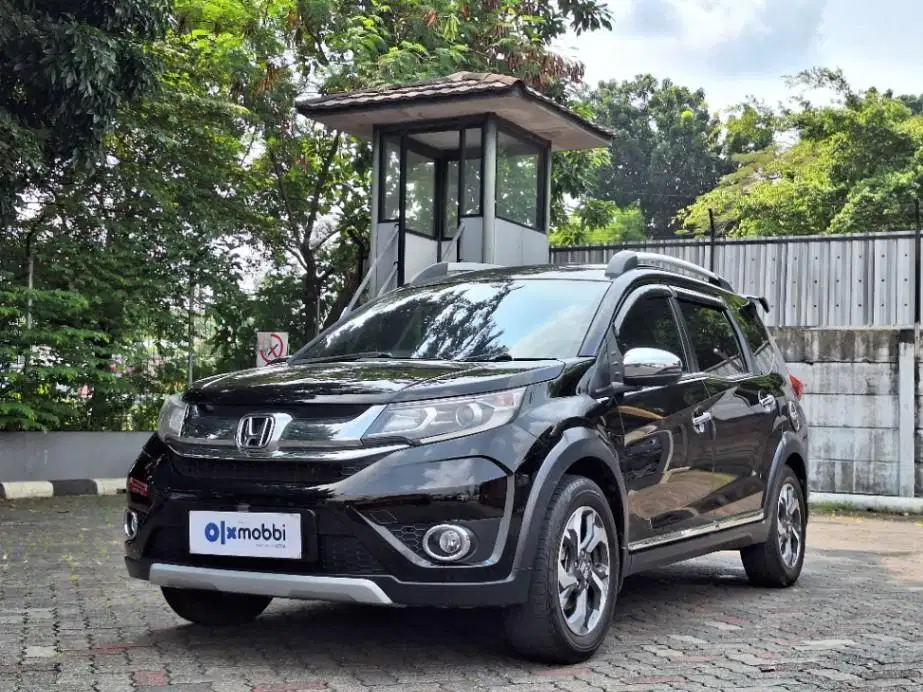 Cash dan Credit Honda BR-V AT 2017 3ZI