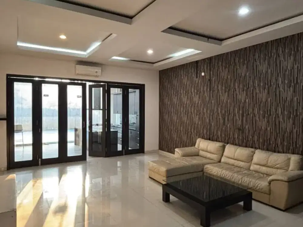 Dijual Rumah Bagus Di Jalan Suyoso Probolinggo