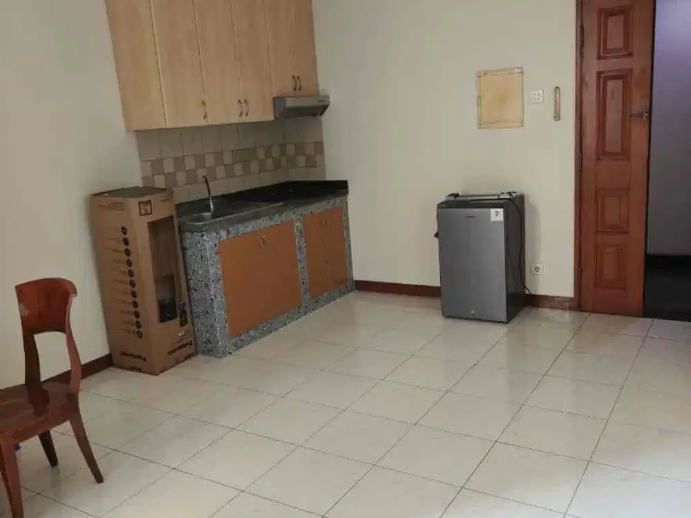 Disewakan cepat apartemen pangeran jayakarta lantai sedang furnished siap huni