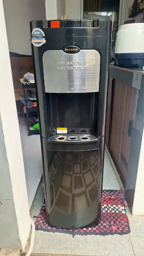 Dijual dispenser galon bawah panas dan dingin MERK SHARP