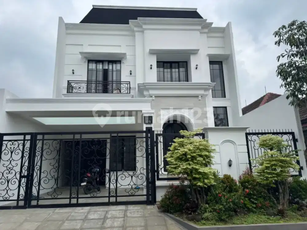 Rumah Mewah Full Furnish Nyaman | Lokasi Strategis di Jl Janur Hijau Gading Serpong