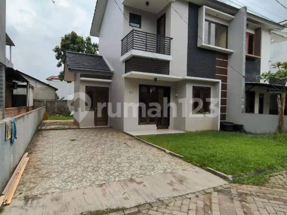 Dijual Cepat - Harga Miring Rumah di Taman Tirta Serpong Kademangan - Tangerang Selatan