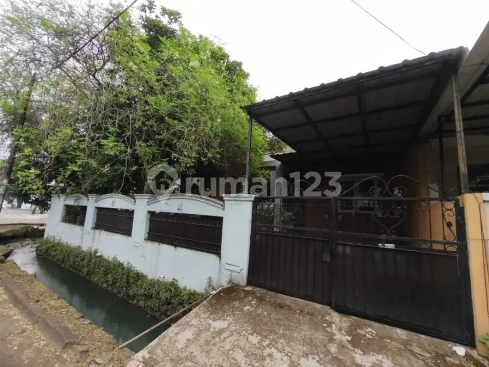 Dijual Rumah Hook SHM 1,5 Lantai di Villa Melati Mas Serpong