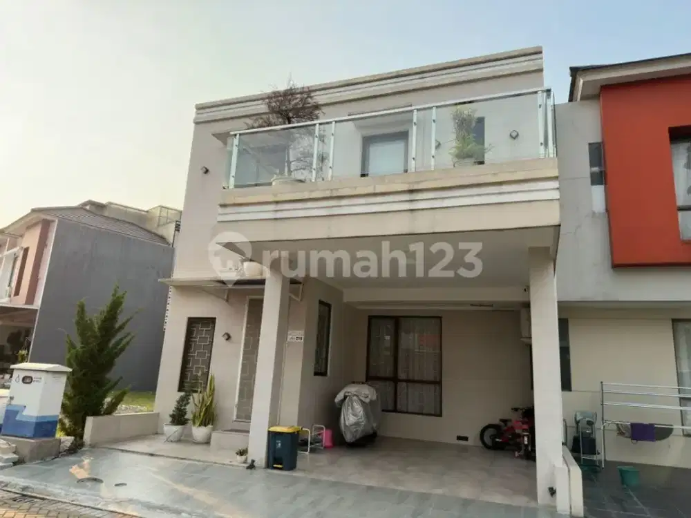 Jual B U Rumah Full Renov 2 Lantai di Cluster Linea, Graha Raya