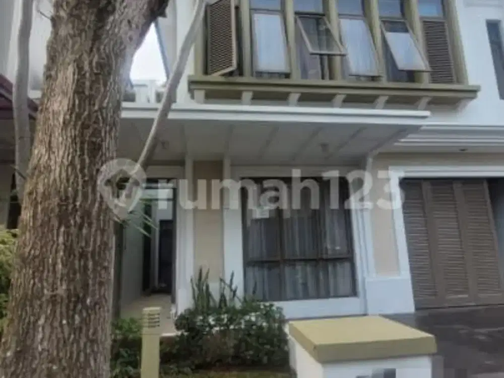 Dijual Rumah Semi Furnished 2 Lantai Siap Huni di Luxmore BSD Green Wich