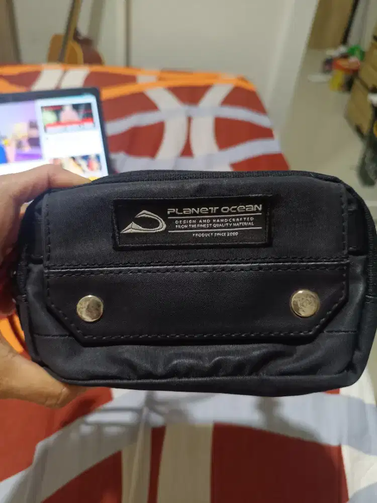 Planet Ocean, tas selempang HP kecil, hitam, second