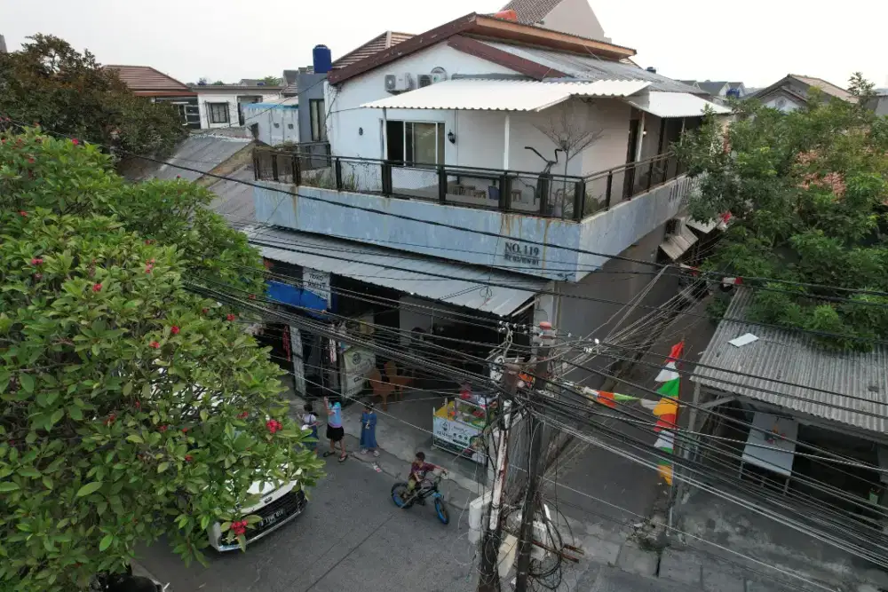 Dijual Cepat Bangunan Komersial (2 Ruko dan 5 Kontrakan)