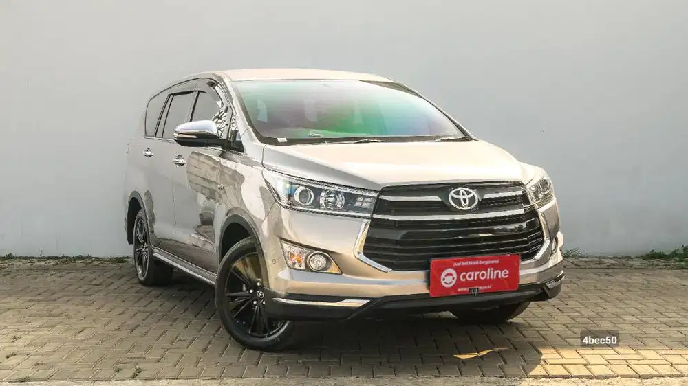 TOYOTA INNOVA VENTURER 2.0 AT 2019 COKLAT