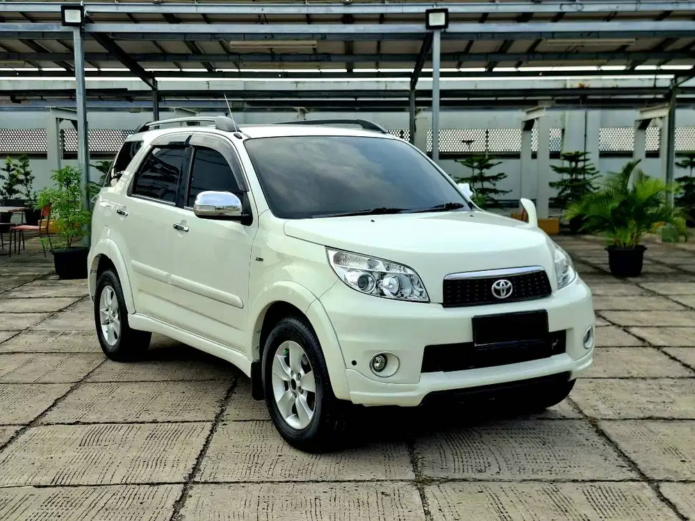 TOYOTA RUSH S AT 2012