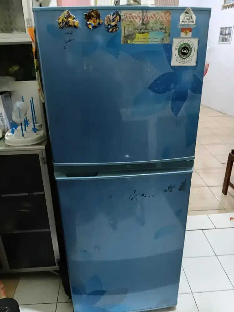 Kulkas Sharp 2 Pintu