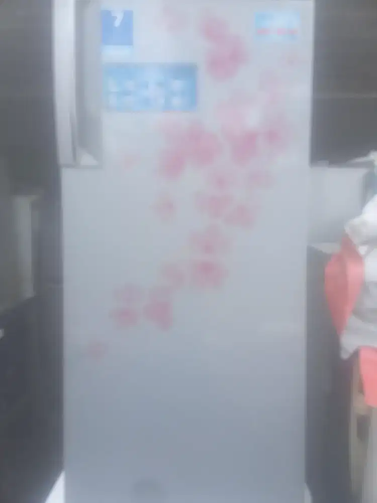 Di jual kulkas 1 pintu aqua normal