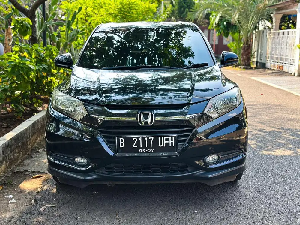 HRV E Matic 2017 Hitam Low KM Dp 15 jt