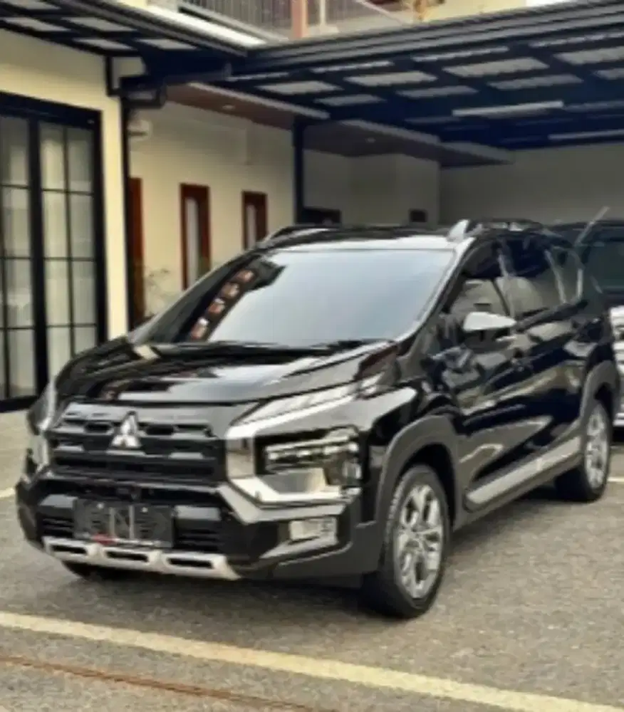 Mitsubishi expender cros at 2024