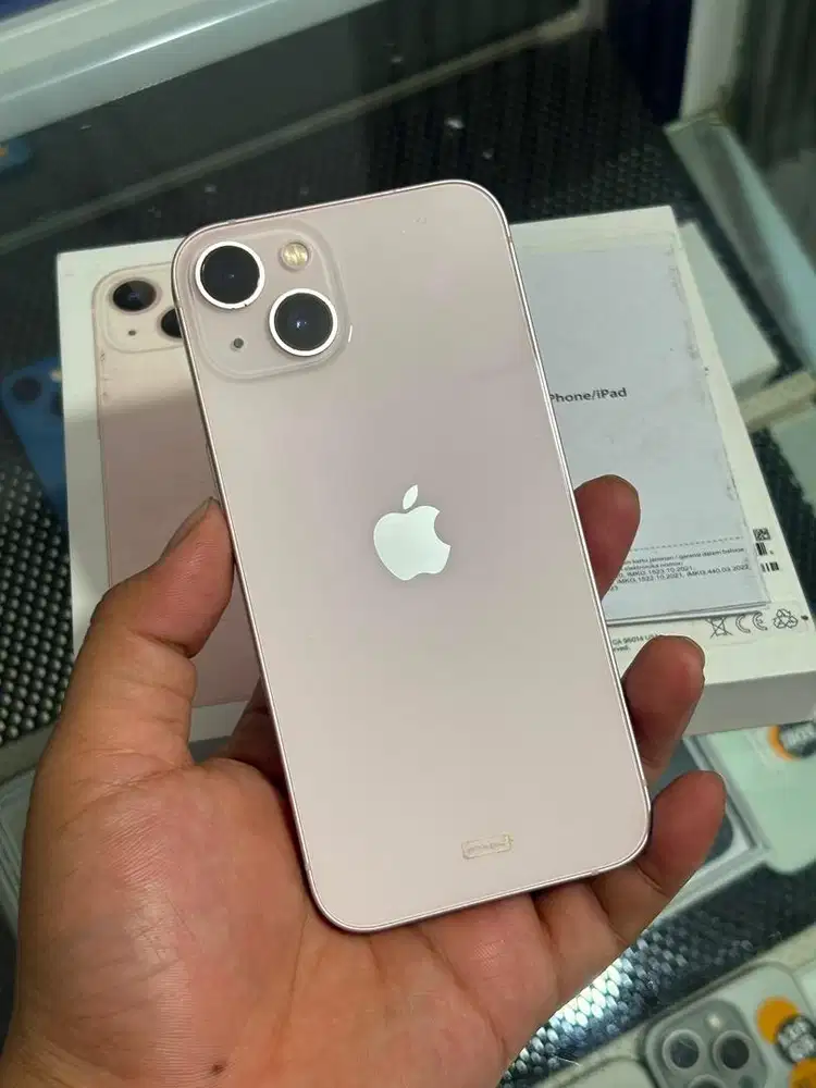 iPhone 13 128GB iBox