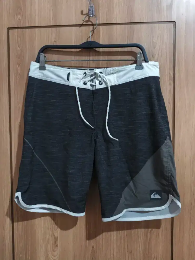 Celana pantai/santai Quiksilver orignal