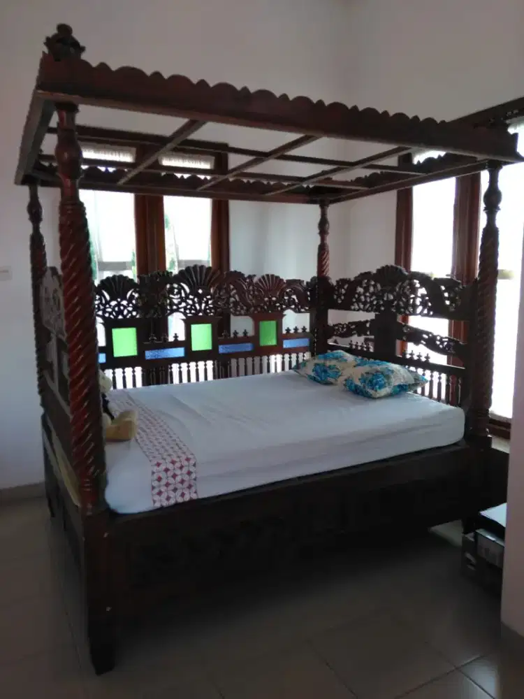 Ranjang Jati Antique