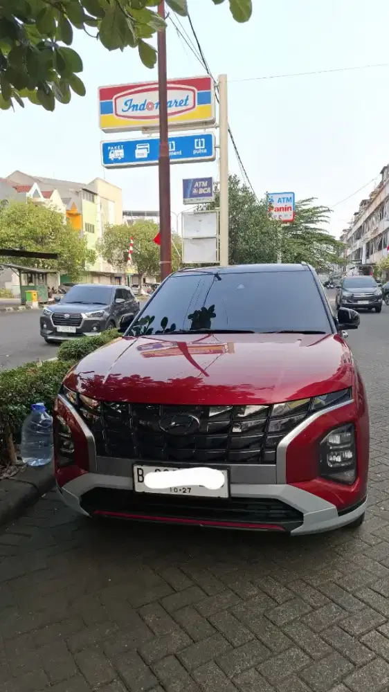 Low KM Hyundai Creta two tone 2022