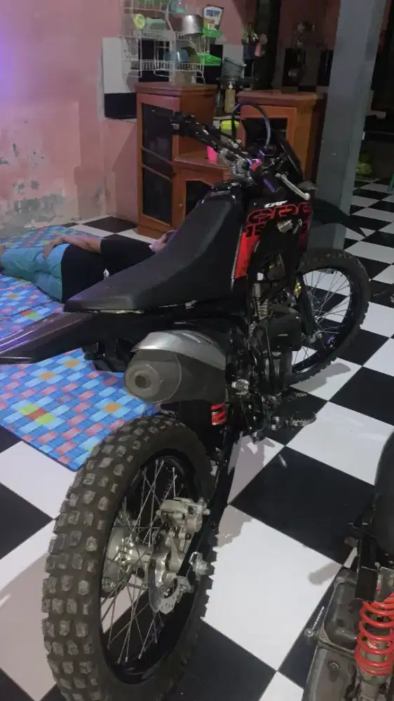 jual crf 150 tahun 2024/25