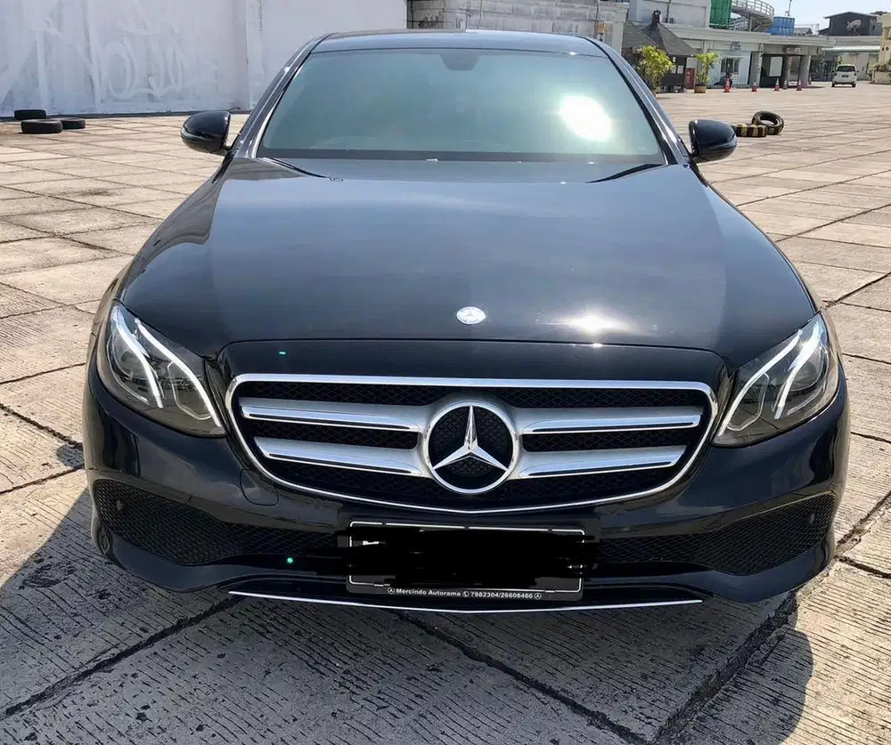 Mercedes-Benz E250 low km