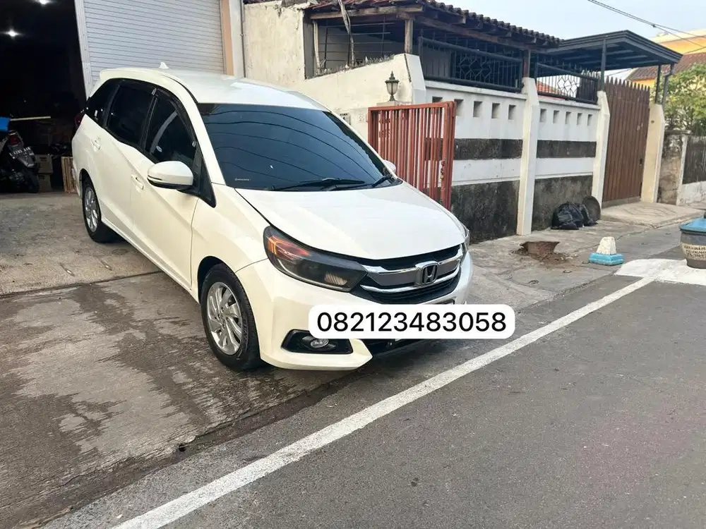 Jual mobil pribadi hinda mobilio tipe e cvt